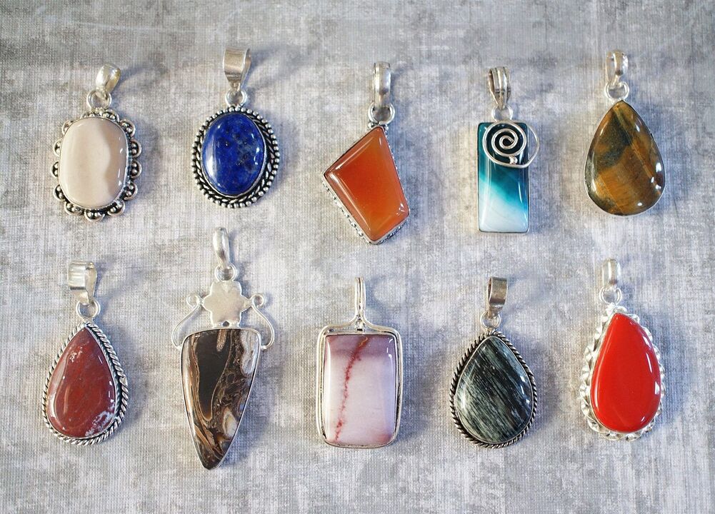 Amuletos de pedra natural para a saúde